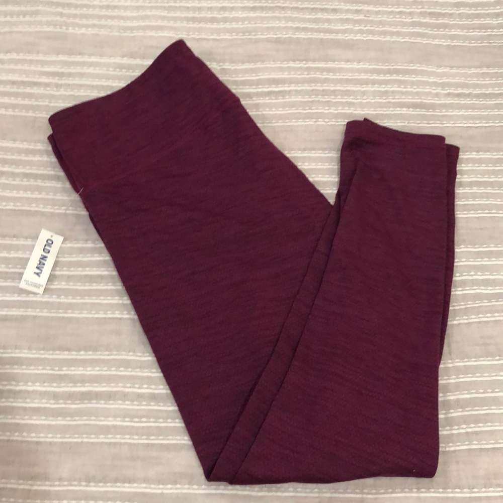 NWT Old Navy Active Go-Dry Fitted XL
